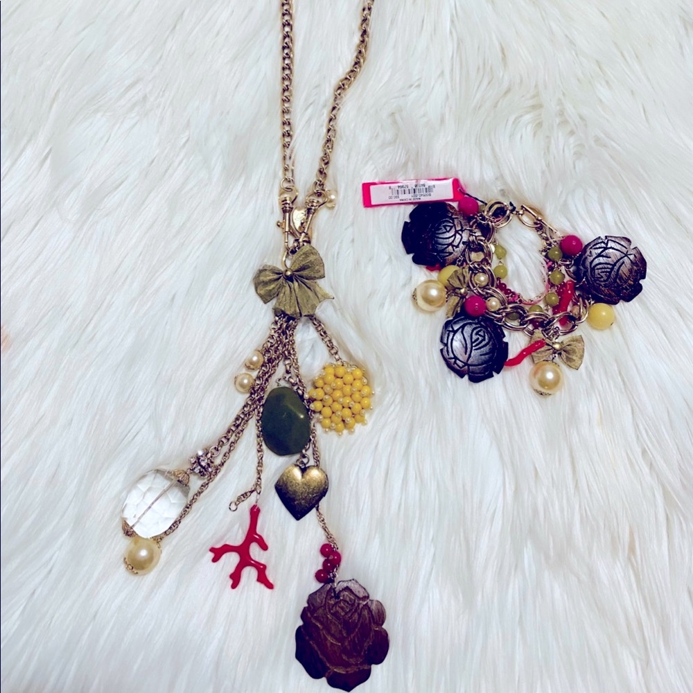 Betsey Johnson Wooden Rose Coral Beachy Necklace